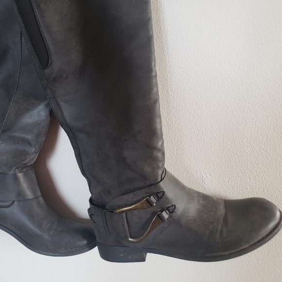 Knee high grey boots - Picture 1 of 6